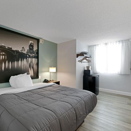 Hotel 8 Fergus Falls Extérieur photo